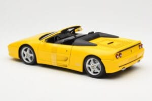 Ferrari F355 Spider Gul UT Models 1:18 180074031 Metal — billede 5 af 6