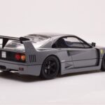 Ferrari F40 Competizione Nardo Grå GT Spirit 1:18 - image 2 of 6