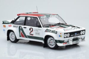 Fiat 131 Abarth Alitalia #2 W. Röhrl / C. Geistdörfer Rally Monte Carlo 1978 Kyosho 1:18 08376G Metal — billede 6 af 10