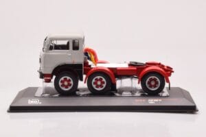Fiat 690 T1 Hvid IXO 1:43 TR176
