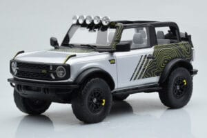 Ford Bronco RTR Iconic Sølv GT Spirit 1:18 GT404