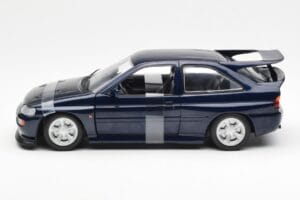 Ford Escort RS Cosworth Blå Metallic UT Models 1:18 180082101-R1 Metal — billede 3 af 6