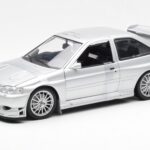 Ford Escort RS Cosworth Gadebil Sølv UT Models 1:18
