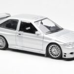 Ford Escort RS Cosworth Gadebil Sølv UT Models 1:18 - image 6 of 6