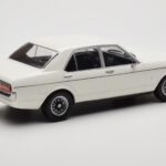 Ford Granada Mk1 Hvid MCG 1:18 MCG18395 - image 2 of 6