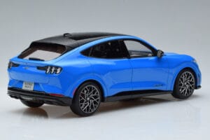 Ford Mustang Mach-E GT Performance Blå Otto 1:18 OT414 Resin — billede 2 af 6