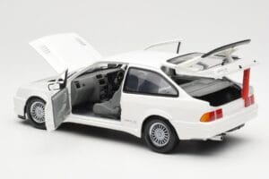 Ford Sierra RS RHD Hvid Minichamps 1:18 150084070 Metal — billede 5 af 8