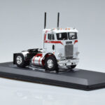 Freightliner COE Hvid IXO 1:43 TR128 - image 4 of 6