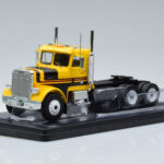 Freightliner FLC120 64T Gul IXO 1:43 TR116