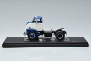 GMC 950 COE Blå Hvid IXO 1:43 TR150 Metal — billede 3 af 6