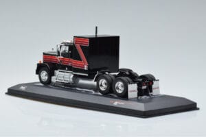 GMC General Rød Sort IXO 1:43 TR102 Metal — billede 5 af 6