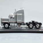 GMC General SBFA Sølv IXO 1:43 - image 3 of 6