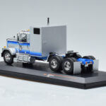 GMC General Sølv IXO 1:43 TR079 - image 5 of 6