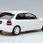 Honda Civic Type R EK9 Hvid Otto 1:18 OT264 Resin - image 2 of 7