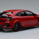 Honda Civic Type R GT FK8 Euro Spec Rød Otto 1:18 - image 2 of 6