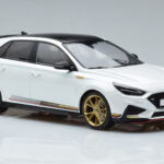 Hyundai i30 N PD Atlas Hvid MCG 1:18 - image 4 of 6