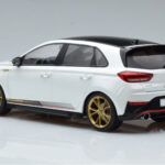 Hyundai i30 N PD Atlas Hvid MCG 1:18 - image 5 of 6