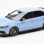 Hyundai i30 N Lyseblå Otto 1:18 OT425