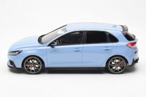 Hyundai i30 N Lyseblå Otto 1:18 OT425 Resin — billede 3 af 6