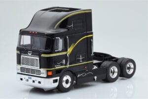 International Eagle Cabover Sort IXO 1:43 TR169