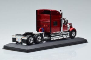 International Lonestar Rød IXO 1:43 TR103 Metal — billede 2 af 6