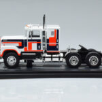 International Transtar 4300 Hvid IXO 1:43 - image 3 of 6