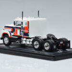 International Transtar 4300 Hvid IXO 1:43 - image 5 of 6