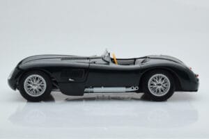 Jaguar C-Type Grøn AUTOart 1:18 73500 Metal — billede 5 af 8