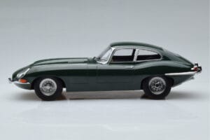 Jaguar E-Type Series 1 British Racing Grøn KK-Scale 1:18 KKDC180431 Metal — billede 3 af 6