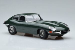 Jaguar E-Type Series 1 British Racing Grøn KK-Scale 1:18 KKDC180431 Metal — billede 4 af 6
