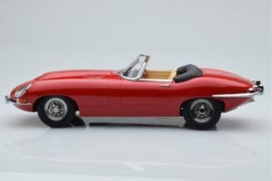 Jaguar E-Type Series 1 Roadster Rød KK-Scale 1:18 KKDC180482 Metal — billede 3 af 6