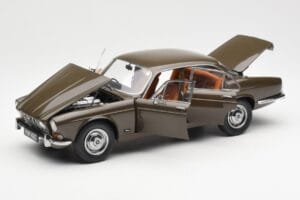 Jaguar XJ6 Series 1 4.2 Sable Brun Paragon 1:18 2011004 Metal — billede 2 af 8