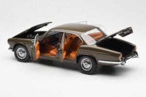 Jaguar XJ6 Series 1 4.2 Sable Brun Paragon 1:18 2011004 Metal — billede 5 af 8