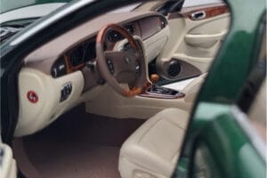 Jaguar XJ6 X350 Racing Grøn Almost Real 1:18 810502 Metal — billede 8 af 13