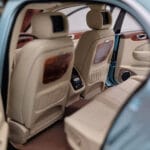 Jaguar XJ6 X350 Seafrost Lyseblå Almost Real 1:18 - image 10 of 11