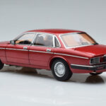 Jaguar XJ6 XJ40 Flamenco Rød Almost Real 1:18 - image 7 of 11