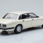 Jaguar XJ6 XJ40 Glacier Hvid Almost Real 1:18 - image 3 of 11