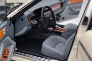Jaguar XJ6 XJ40 Glacier Hvid Almost Real 1:18 810542 Metal — billede 8 af 11