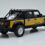Jeep Gladiator Honcho Sort GT Spirit 1:18 - image 2 of 6