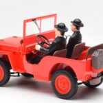 Jeep Willys Tintin 2 Figurer UT Models 1:18 - image 5 of 6