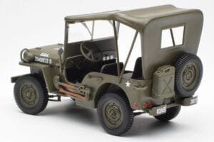 Jeep Willys Med Presenning UT Models 1:18 180149002 Metal — billede 5 af 6