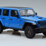 Jeep Wrangler Rubicon 392 Blå GT Spirit 1:18 - image 4 of 6