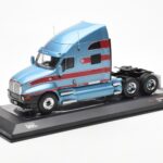 Kenworth T2000 Lyseblå Rød IXO 1:43 TR180 - image 2 of 4