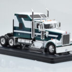 Kenworth W900 Grøn Hvid IXO 1:43 - image 4 of 6