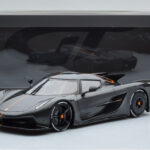 Koenigsegg Jesko Absolut Graphite Grå Asia Exclusive GT Spirit 1:18 - image 6 of 6