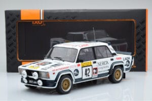 Lada 2105 VFTS #42 S. Brundza Rally 1000 Lakes 1984 IXO 1:18 18RMC146 Metal — billede 6 af 6