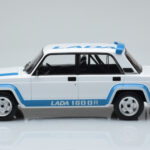 Lada 2105 VFTS Hvid IXO 1:18 - image 3 of 6