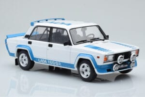 Lada 2105 VFTS Hvid IXO 1:18 18CMC144 Metal — billede 4 af 6