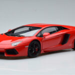 Lamborghini Aventador LP700-4 Andromeda Rød AUTOart 1:18