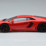 Lamborghini Aventador LP700-4 Andromeda Rød AUTOart 1:18 - image 5 of 10